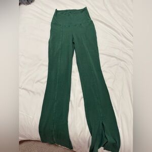 Aritzia TNA Yoga Pants